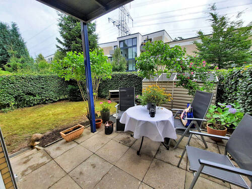Terrasse mit Gartenanteil - 2 Zimmer Etagenwohnung in Hamburg
