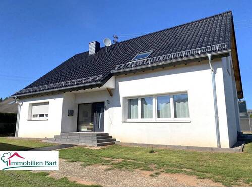 Straßenansicht - Einfamilienhaus mit 225,00 m² in Merzig / Besseringen zum Kaufen
