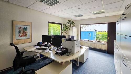 Bürohaus 2 - Büro - 