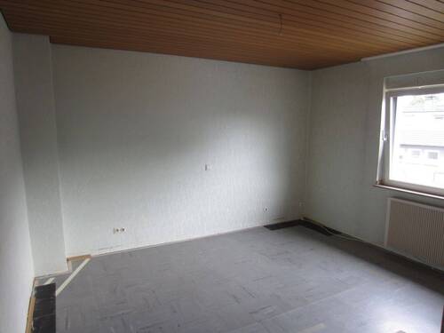 IMMER NOCH DAS SCHLAFZIMMER - 