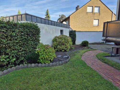 EIGENER GARTENANTEIL !! - 