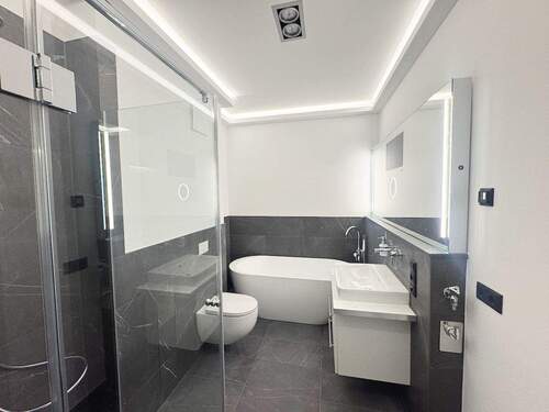 Bad - 3 Zimmer Etagenwohnung zur Miete in Leipzig