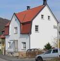 Hausansicht - Geräumiges Einfamilienhaus mit kleinem Garten in Marsberg