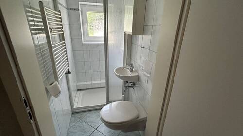 Duschbad im Keller - 