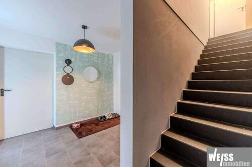 KG - Flur Treppe - 
