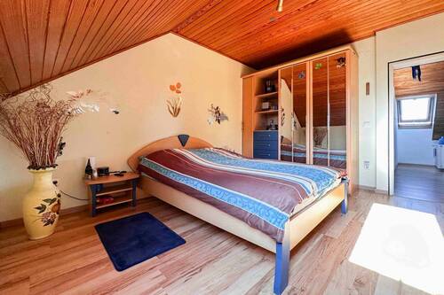 Schlafzimmer 1 DG - 