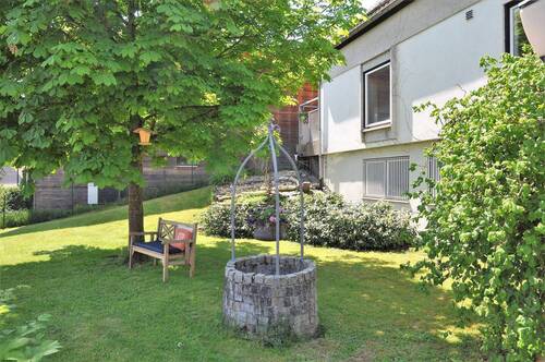 Vorgarten - Einfamilienhaus mit 210,00 m² in Berg zum Kaufen