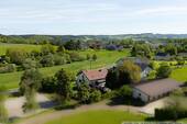 Blick ins Grüne - 9 Zimmer Einfamilienhaus in Bodenbach