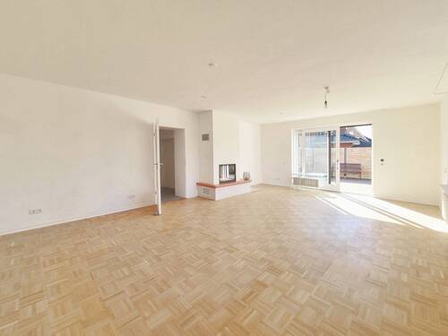 Wohnzimmer mit Kamin - 