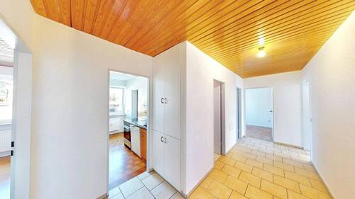 Flur - 3 Zimmer Etagenwohnung zur Miete in Rosenheim