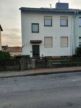 Bild 1 - Handwerker aufgepasst, sanierungsbedürftiges Haus sucht neuen Eigentümer!