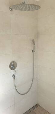 Dusche.jpg - 