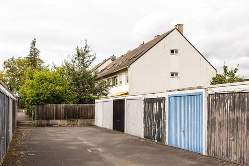 Zugang Garage - 