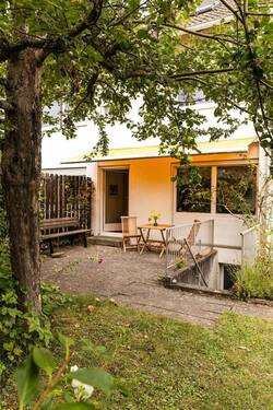 Terrasse - Mehrfamilienhaus, Wohnhaus mit 124,90 m² in Höchberg zum Kaufen