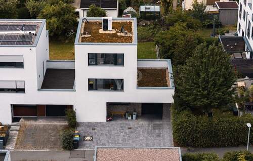 Hausfront - 5 Zimmer Einfamilienhaus in Erfurt