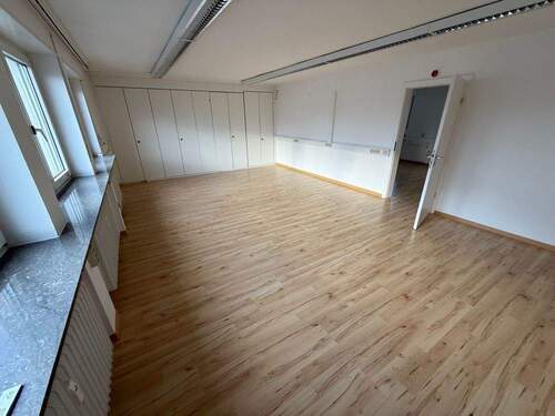 Büro 2 - Halle in Mannheim / Käfertal