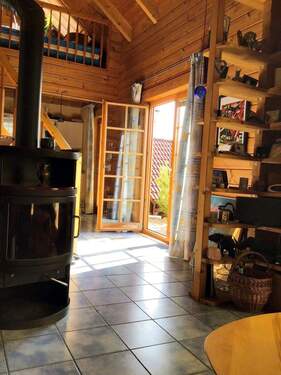 EG mit Treppe zur Galerie - 