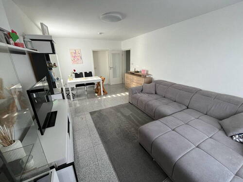 Wohnzimmer03 - 3 Zimmer Etagenwohnung in Leverkusen