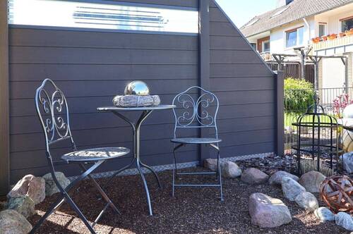 Sitzplatz mit Morgensonne - 