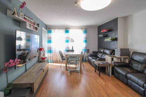 Wohnzimmer - 3 Zimmer Etagenwohnung zum Kaufen in Leipzig