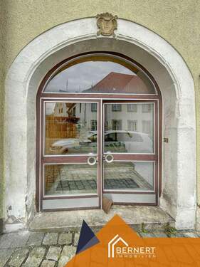 Hauseingang - Einfamilienhaus mit 246,00 m&sup2; in Stadtsteinach zur Miete