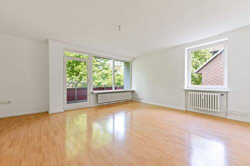 Wohn-/Esszimmer - 2 Zimmer Etagenwohnung in Hamburg