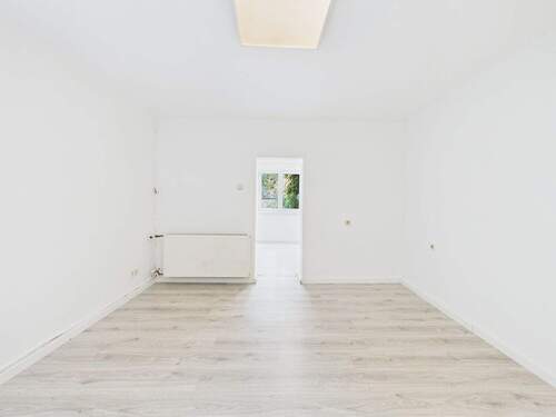 Zimmer 2 EG - Mehrfamilienhaus, Wohnhaus mit 153,00 m² in Mainz zum Kaufen