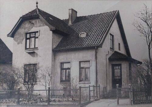 Haus_Aussenansicht_Alt - 