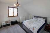 Schlafzimmer OG. - 