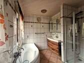 Badezimmer Erdgeschoss II - 