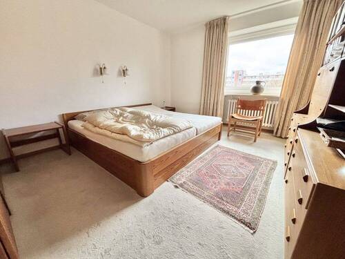 Schlafzimmer - Etagenwohnung mit 76,00 m&sup2; in Kiel zum Kaufen