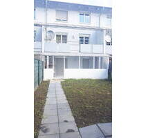 Familienfreundliches Reihenmittelhaus mit Südgarten und viel Platz. Privatverkauf in Lahr