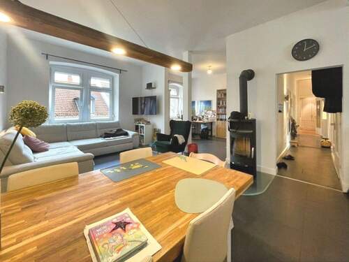 Wohn- Ess- Arbeitszimmer - Stilvolle 4,5-Zimmer-Wohnung mit Balkon, Neckarwiese und Neuenheimer Marktplatz fußläufig erreichbar