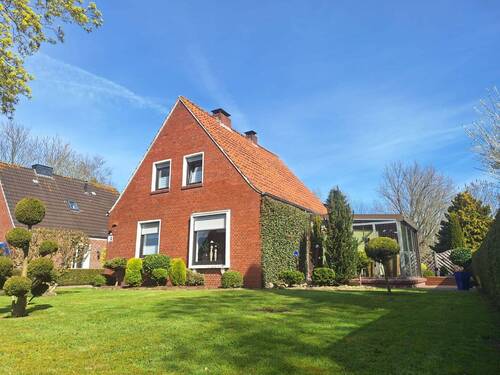 Hauptansicht - Rückwärtig unverbautes EFH in Hafennähe!