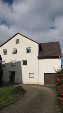 Südseite - 7 Zimmer Einfamilienhaus zum Kaufen in Steißlingen