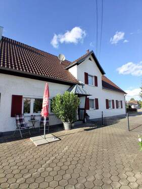 Außen - 6 Zimmer Einfamilienhaus zum Kaufen in Nordendorf