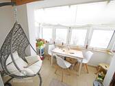 Loggia - Schmucke 3-Zimmer-OG-Whg. mit EBK in herrlicher Lage von Kipfenberg (Altmühltal)
