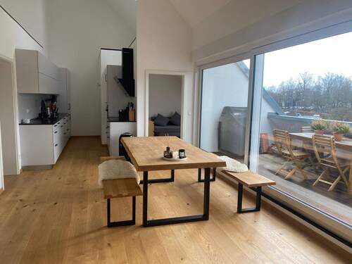 Essbereich - Lichtdurchflutete, einzigartige 3-Zimmer-Dachgeschosswohnung mit Galerie