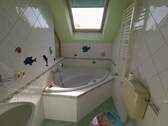 Tageslichtbad mit Wanne+Dusche - 