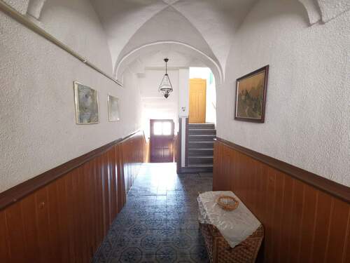 Schönes Kreuzgewölbe - 9 Zimmer Mehrfamilienhaus, Wohnhaus in Geithain