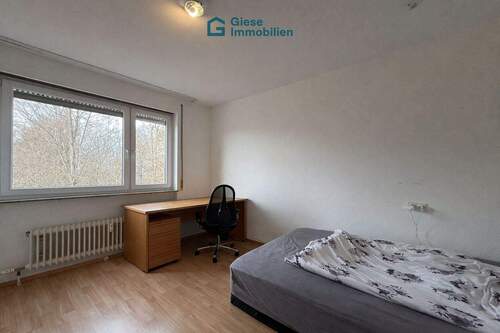 Schlafzimmer - 3 Zimmer Etagenwohnung zur Miete in Stuttgart