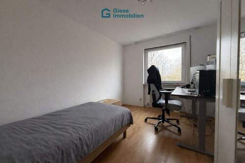 Büro - 3 Zimmer Etagenwohnung in Stuttgart