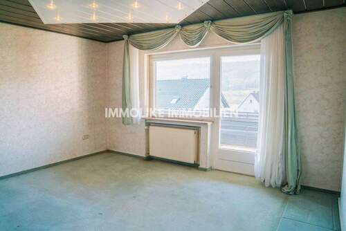 Schlafzimmer mit Balkon - 