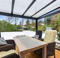 Zuhause für zwei oder drei: Sanierter Altbau mit Wintergarten & großem Grundstück - Bendestorf