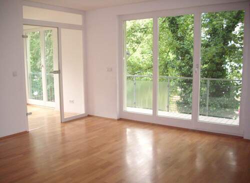 Beispielfoto Wohnzimmer - hier 1. OG - 2 Zimmer Terrassenwohnung zum Kaufen in Leipzig