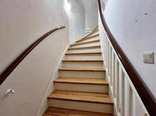 Treppe zum Dachgeschoss - Etagenwohnung mit 109,00 m&sup2; in Bremen zum Kaufen