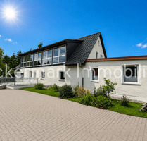 Alle dürfen mit...Familie, Freunde, Oma, Opa Hund und Katze...in das große Haus auf großem Grundstück - Woldegk Bredenfelde