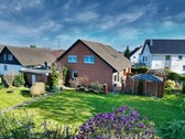 Hausansicht - 4 Zimmer Doppelhaushälfte zum Kaufen in Lage