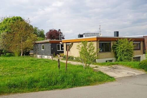 Zufahrt - 5 Zimmer Mehrfamilienhaus, Wohnhaus zum Kaufen in Bergisch Gladbach - Herkenrath
