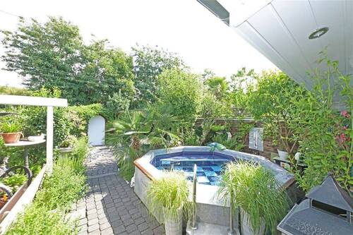 Garten mit Pool - 